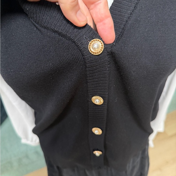 Vintage Black and White Sweater Vest - Picture 3 of 10